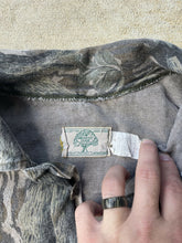 Load image into Gallery viewer, Vintage Mossy Oak Treestand Camo 3-Pocket Jacket (M)