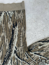 Load image into Gallery viewer, 90s Whitewater Outdoors Mossy Oak Treestand Knit Sweater XL