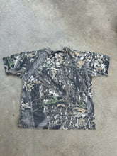 Load image into Gallery viewer, Vintage MossyOak Breakup Camo Pocket T (L)