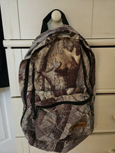 Load image into Gallery viewer, Vintage Fieldline Backpack
