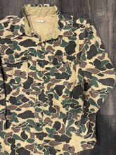 Load image into Gallery viewer, Vintage Duck Camo Chamois Shirt (M)