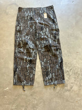Load image into Gallery viewer, Vintage Trebark Camo Pants (2XL)
