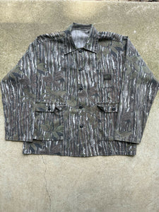 Vintage Realtree Camo Liberty 3-Pocket Button-Up Shirt (M/L)