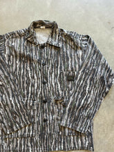 Load image into Gallery viewer, Vintage Realtree Camo Shacket (L)