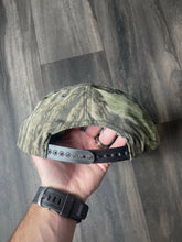 Load image into Gallery viewer, 1990’s Realtree Camo Duxbak Hat