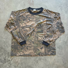 Load image into Gallery viewer, Vintage Realtree Camo Shirt (XL)