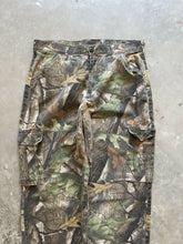 Load image into Gallery viewer, Vintage Realtree Hardwoods Camo Adjustable Waist Pants (L)