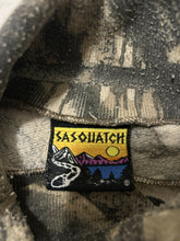 Load image into Gallery viewer, Mossy Oak Breakup Turtleneck -XL