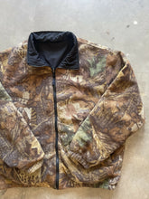 Load image into Gallery viewer, Vintage Realtree advantage Timber Camo Fleece Pullover (L)