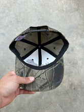 Load image into Gallery viewer, Vintage HS Strut Camo Snapback