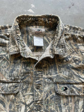 Load image into Gallery viewer, 2000’s Mossy Oak Shadowgrass Camo Denim Button-Up Shirt (XL)