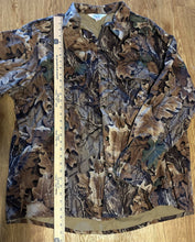 Load image into Gallery viewer, Vintage West Ark Realtree Button Up Shirt