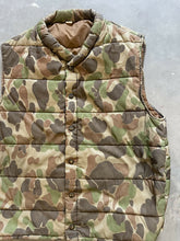 Load image into Gallery viewer, Vintage Duck Camo Puffer Vest (L)