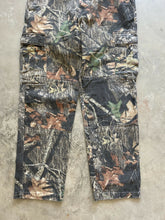 Load image into Gallery viewer, 2000’s Mossy Oak Breakup Camo Adjustable Waist Pants (L)