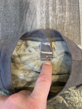 Load image into Gallery viewer, Vintage Realtree Advantage Timber Camo T-Shirt (M)