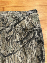 Load image into Gallery viewer, Vintage MossyOak Treestand Camo Adjustable Waist Pants (30-34x31)