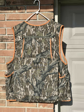 Load image into Gallery viewer, RARE Carhartt MossyOak Turkey Vest