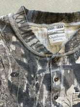 Load image into Gallery viewer, Vintage Mossy Oak Breakup Camo Henley Shirt (XL)