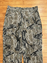 Load image into Gallery viewer, Vintage MossyOak Treestand Camo Adjustable Waist Pants (30-34x31)