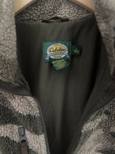 Load image into Gallery viewer, Cabelas Berber Fleece Windproof Camo Vest Large