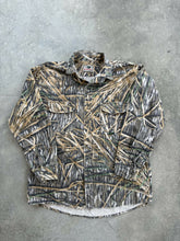 Load image into Gallery viewer, Vintage Mossy Oak Shadowgrass Chamois Button Up (M/L)