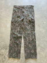 Load image into Gallery viewer, Vintage Mossy Oak Greenleaf Camo Adjustable Waist Pants (M)