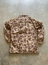 Load image into Gallery viewer, Vintage Orvis Duck Camo 2In1 Jacket (L)