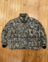 Load image into Gallery viewer, Vintage Browning Treestand Camo Goose Down Jacket (XXL)