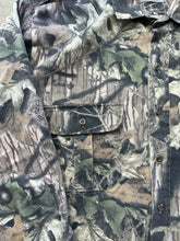 Load image into Gallery viewer, Vintage MossyOak Breakup Camo Button-Up (L/XL)