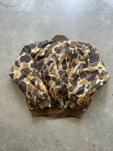 Load image into Gallery viewer, Vintage Duck Camo Puffer Jacket (L)