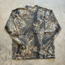 Load image into Gallery viewer, Vintage Realtree Hardwoods Camo Shirt (L)