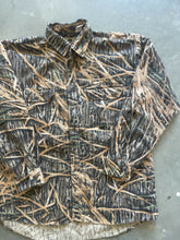 Load image into Gallery viewer, Vintage Mossy Oak Shadowgrass Chamois Shirt (XL)