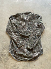 Load image into Gallery viewer, Vintage Realtree Turkey Camo Chamois Shirt (XL)