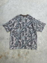 Load image into Gallery viewer, 90’s MossyOak Treestand Camo Pocket T Shirt (M)🇺🇸