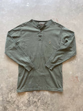 Load image into Gallery viewer, Vintage Mossy Oak Companions Henley Shirt (S)