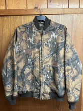 Load image into Gallery viewer, 90’s Mossy Oak Treestand x Fall Foliage Reversible Bomber (L/XL) 🇺🇸