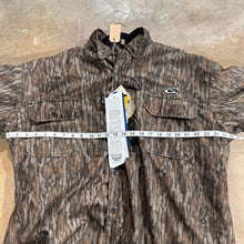 Load image into Gallery viewer, Drake MST Mossy Oak Top &amp; Bottoms (XL)