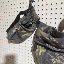 Load image into Gallery viewer, Mossy Oak Breakup Belt Bag