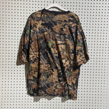 Load image into Gallery viewer, Mossy Oak Forest Floor Shirt (L)