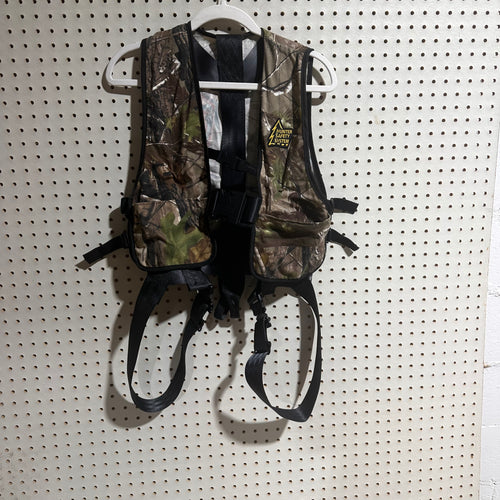 Realtree Hunter Safety System Vest