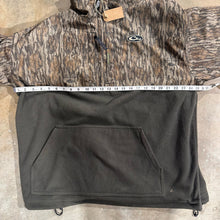 Load image into Gallery viewer, Drake Mossy Oak Bottomland Pullover Jacket (XL/XXL)