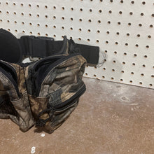 Load image into Gallery viewer, Mad Dog Realtree Timber Belt Bag