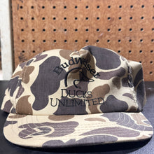 Load image into Gallery viewer, 90's Budweiser Ducks Unlimited Snapback