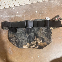 Load image into Gallery viewer, Mossy Oak Breakup Fanny Pack
