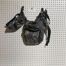 Load image into Gallery viewer, Mossy Oak Breakup Belt Bag