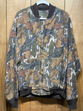 Load image into Gallery viewer, Mossy Oak Fall Foliage / Treestand Reversible Bomber (XL/XXL)🇺🇸