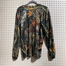 Load image into Gallery viewer, Under Armour Mossy Oak Breakup Activewear Shirt (L)