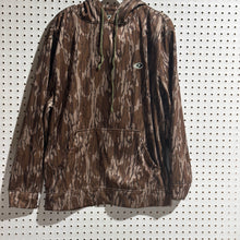 Load image into Gallery viewer, Mossy Oak Bottomland Hoodie (L)