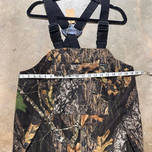 Load image into Gallery viewer, 00&#39;s Wolf Mountain Mossy Oak Overalls (L)