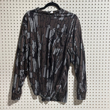 Load image into Gallery viewer, Trebark Active Wear Shirt (L)